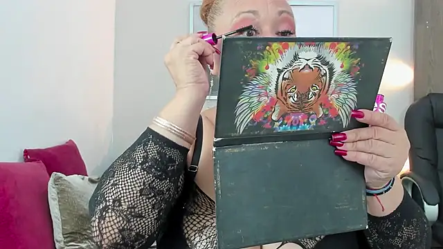 Cheryl JONES online show from 20, 9, 2025