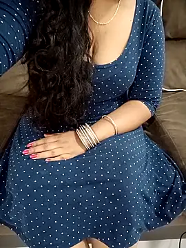 Mounika25 online show from 18, 11, 2025