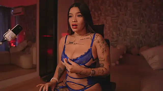 HannahW  online show from 28, 9, 2025