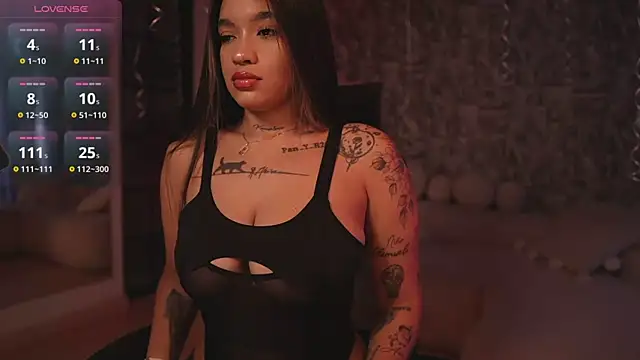 HannahW  online show from 29, 10, 2025