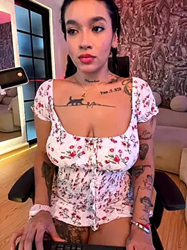 HannahW  online show from 11, 9, 2025