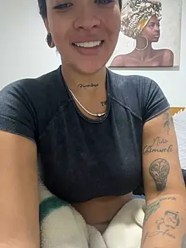 HannahW  online show from 28, 12, 2024