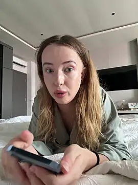 Nura n Sarah online show from 2, 4, 2026