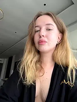 Snapshot of Nura_n_Sarah chatting on 1, 11, 2025 Nura n Sarah online show from 1, 11, 2025