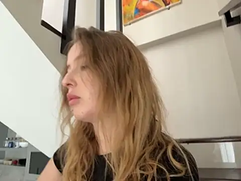 Nura n Sarah online show from 18, 12, 2025