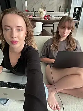 Snapshot of Nura_n_Sarah chatting on 13, 2, 2026 Nura n Sarah online show from 13, 2, 2026