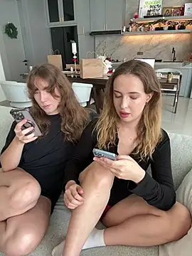 Snapshot of Nura_n_Sarah chatting on 14, 2, 2026 Nura n Sarah online show from 14, 2, 2026