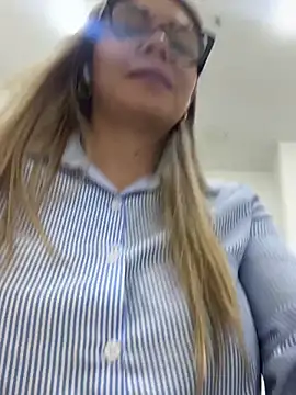 alicee16 online show from 6, 10, 2025