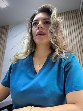 Snapshot of alicee16 chatting on 6, 7, 2026 alicee16 online show from 6, 7, 2026