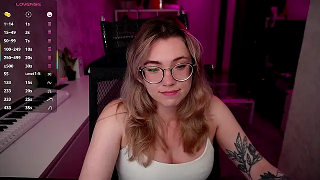 RemyCute online show from 13, 9, 2025