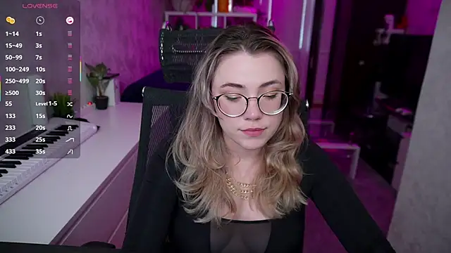 RemyCute online show from 14, 9, 2025