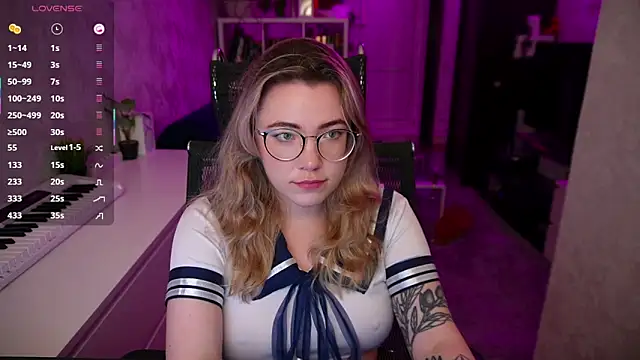 RemyCute online show from 18, 9, 2025