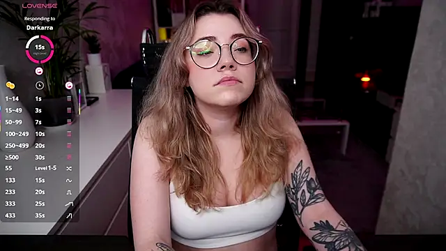 RemyCute online show from 25, 10, 2025