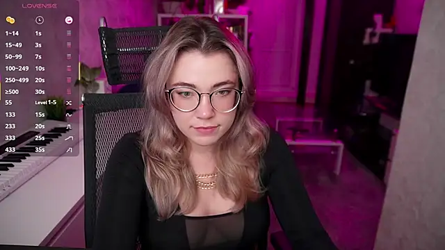 RemyCute online show from 20, 9, 2025