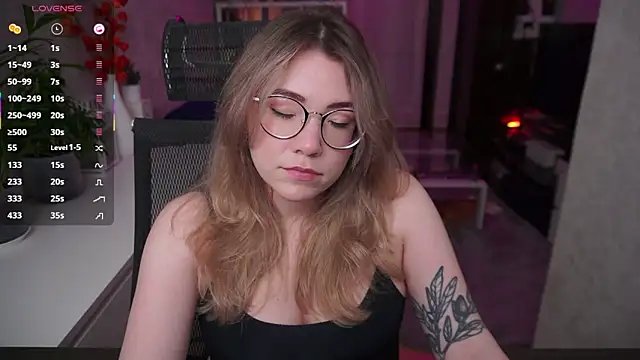 RemyCute online show from 2, 11, 2025