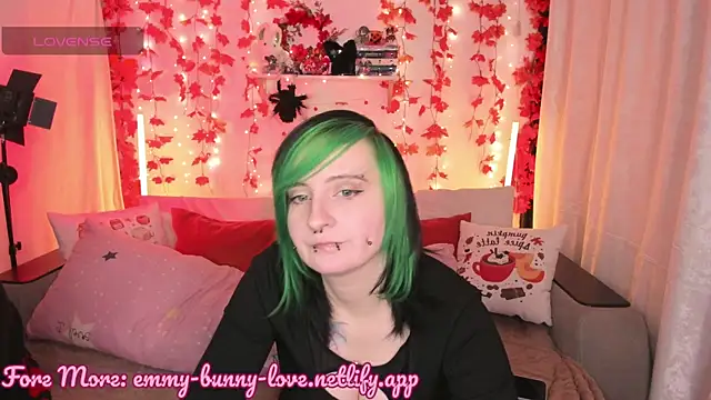 Snapshot of EmmyBunny chatting on 29, 9, 2025 EmmyBunny online show from 29, 9, 2025