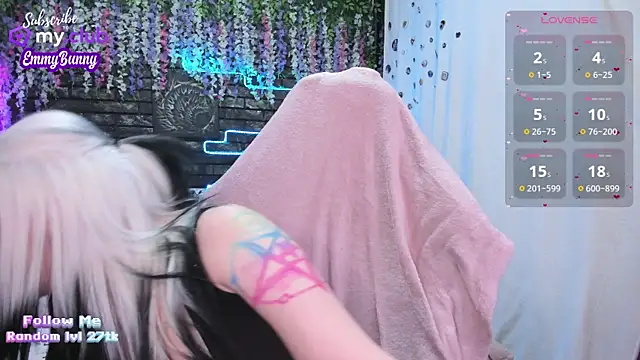 Snapshot of EmmyBunny chatting on 6, 2, 2025 EmmyBunny online show from 6, 2, 2025