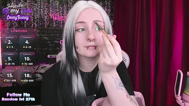 Snapshot of EmmyBunny chatting on 26, 2, 2025 EmmyBunny online show from 26, 2, 2025