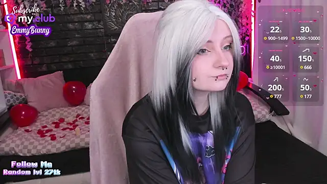 Snapshot of EmmyBunny chatting on 8, 2, 2025 EmmyBunny online show from 8, 2, 2025