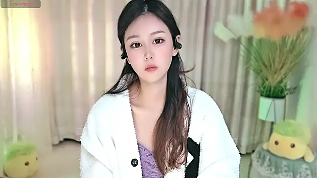 Aimee-520 online show from 21, 10, 2025