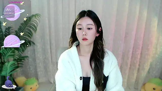 Aimee-520 online show from 14, 1, 2026