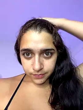 Alicia Ruiz online show from 8, 11, 2025