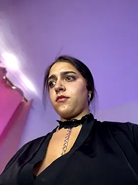 Alicia Ruiz online show from 2, 10, 2025