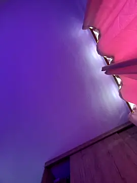 Alicia Ruiz online show from 10, 10, 2025