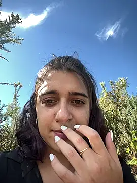 Alicia Ruiz online show from 19, 6, 2026