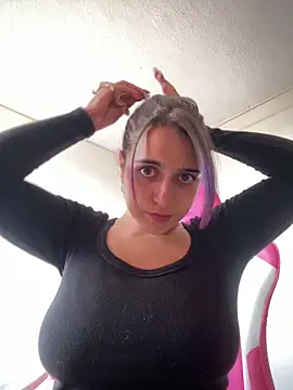 Alicia Ruiz online show from 18, 5, 2026