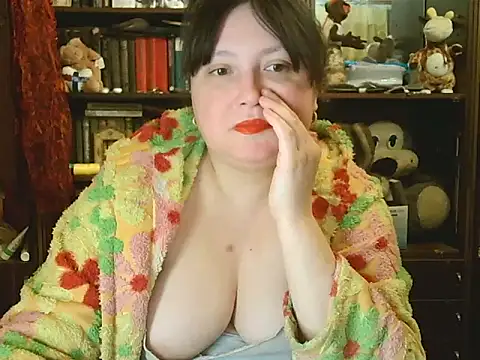 Snapshot of CarrieQPeach chatting on 5, 2, 2026 CarrieQPeach online show from 5, 2, 2026