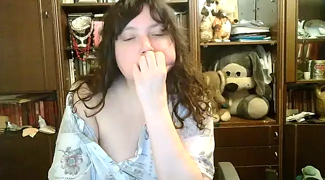 CarrieQPeach online show from 4, 12, 2024