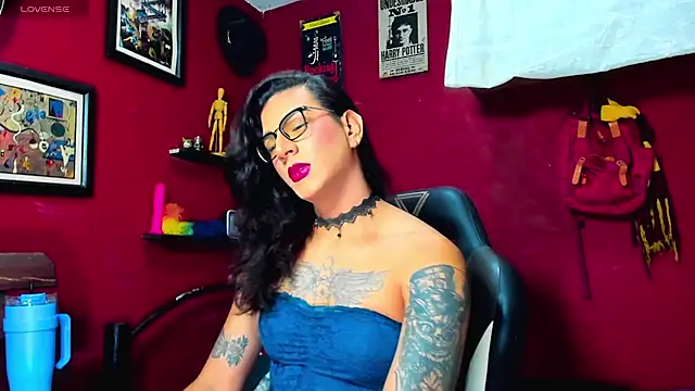 Snapshot of dariell_smokesexx chatting on 9, 9, 2025 dariell smokesexx online show from 9, 9, 2025