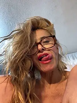 Snapshot of SahoryHorny chatting on 8, 3, 2025 SahoryHorny online show from 8, 3, 2025