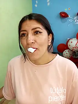 Snapshot of nammy__dirtyhott chatting on 6, 3, 2025 nammy dirtyhott online show from 6, 3, 2025