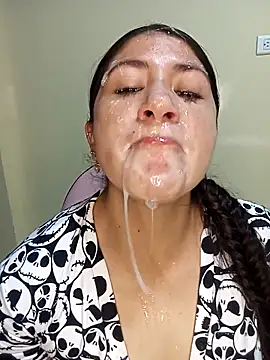 Snapshot of nammy__dirtyhott chatting on 29, 10, 2025 nammy dirtyhott online show from 29, 10, 2025