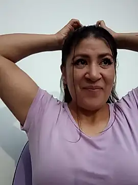 Snapshot of nammy__dirtyhott chatting on 3, 3, 2026 nammy dirtyhott online show from 3, 3, 2026