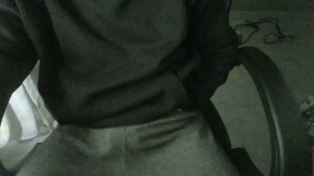 FranciCazzone online show from 4, 12, 2024