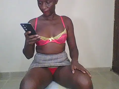 Snapshot of SilentQueen93 chatting on 18, 9, 2025 SilentQueen93 online show from 18, 9, 2025