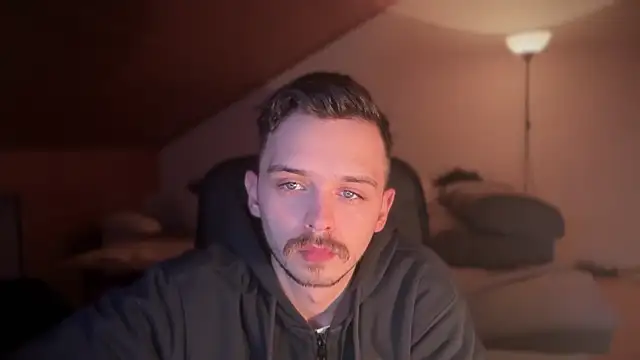 naked psy online show from 8, 2, 2025