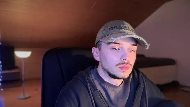 naked psy online show from 15, 2, 2025