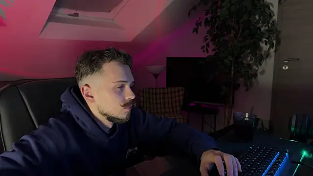 naked psy online show from 23, 2, 2026