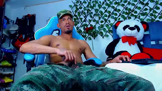 black latin23cm online show from 19, 10, 2025