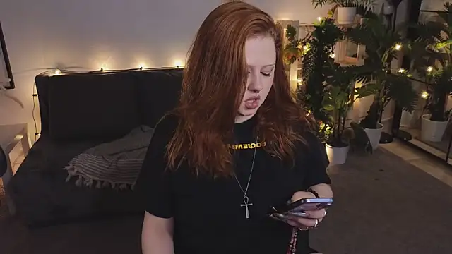 Snapshot of bitchofsun_ chatting on 20, 6, 2026 bitchofsun online show from 20, 6, 2026