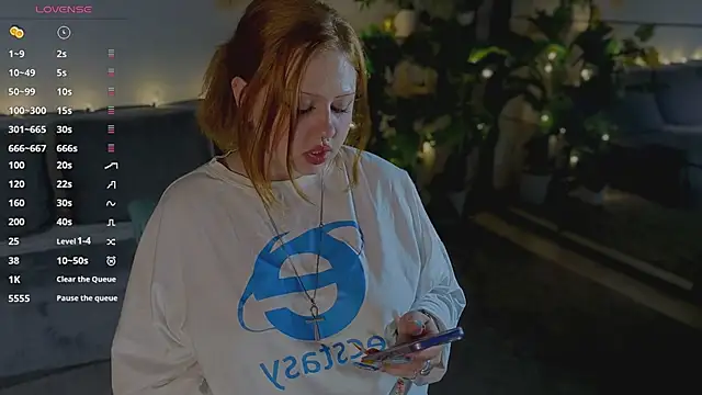 Snapshot of bitchofsun_ chatting on 18, 6, 2026 bitchofsun online show from 18, 6, 2026