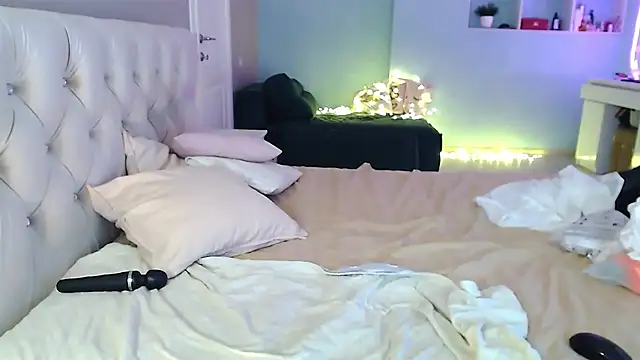 MissSiona online show from 10, 2, 2026