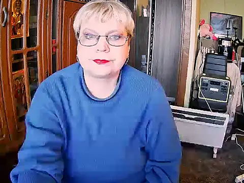 LOLA8888 online show from 3, 11, 2025