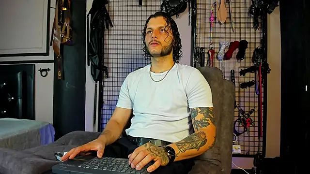 Twisted Fantasy online show from 19, 3, 2025