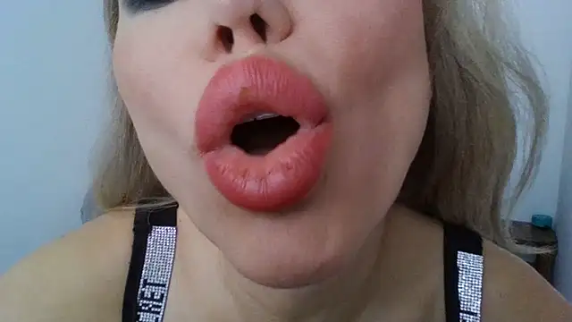 Radmila Queen  online show from 26, 12, 2024