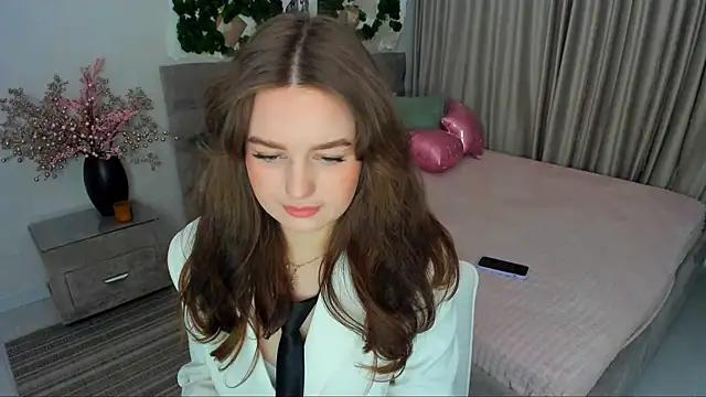 MiracleCurly online show from 13, 3, 2025